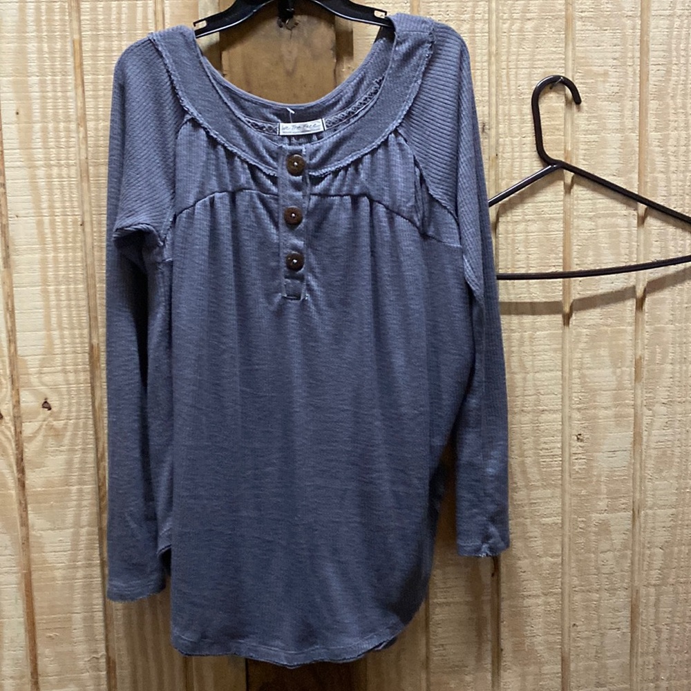 WE THE FREE sz M grey long sleeve thermal tee